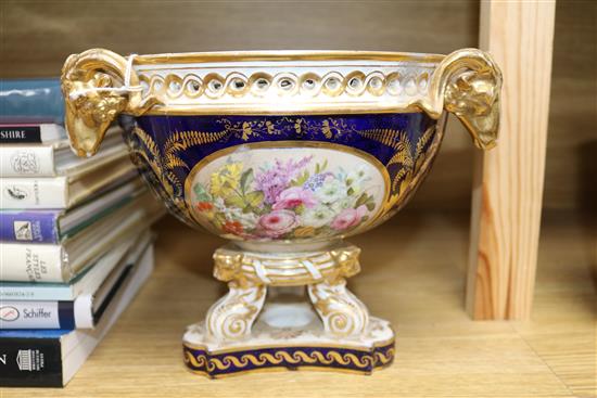 A Regency English porcelain pot pourri height 19cm